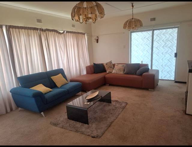 4 BEDROOM HOUSE FOR SALE IN GLEN HARVIE